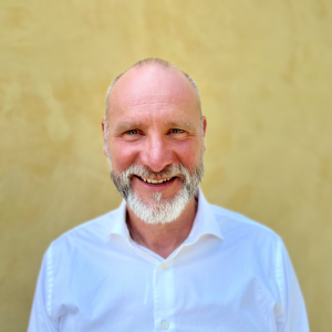 04299eb9-2b5d-4618-8008-4d26d05dc280